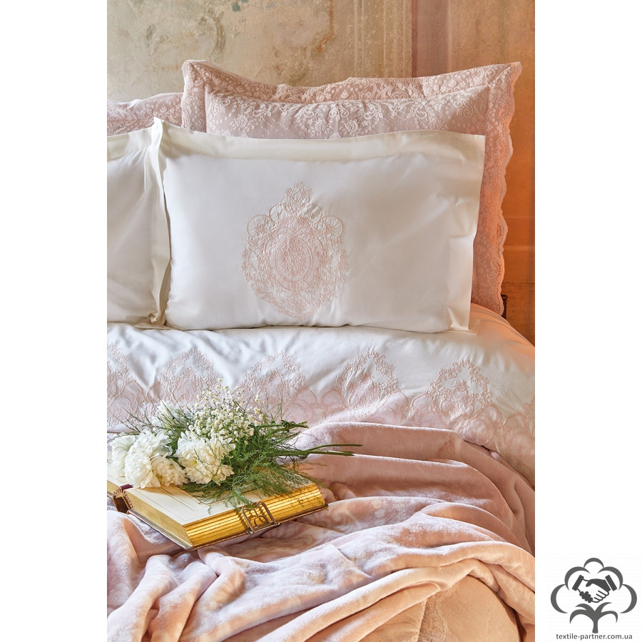 nabor-postelnoe-bele-s-pokryvalom-pled-karaca-home-desire-pudra-2020-1-pudra-evro-10