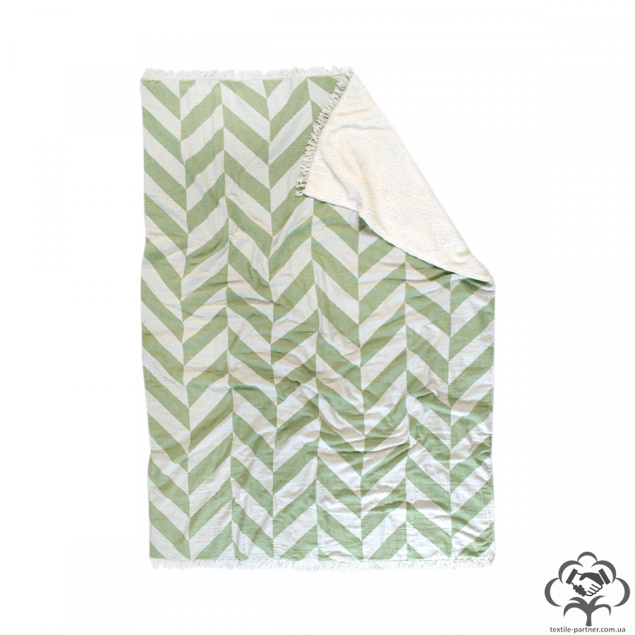 pled-mikroplyush-barine-fishbone-throw-green-eyes-125170