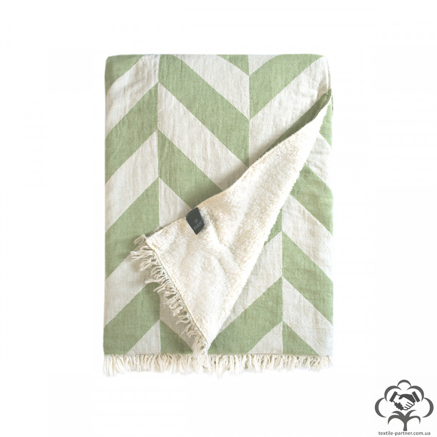 pled-mikroplyush-barine-fishbone-throw-green-eyes-125170