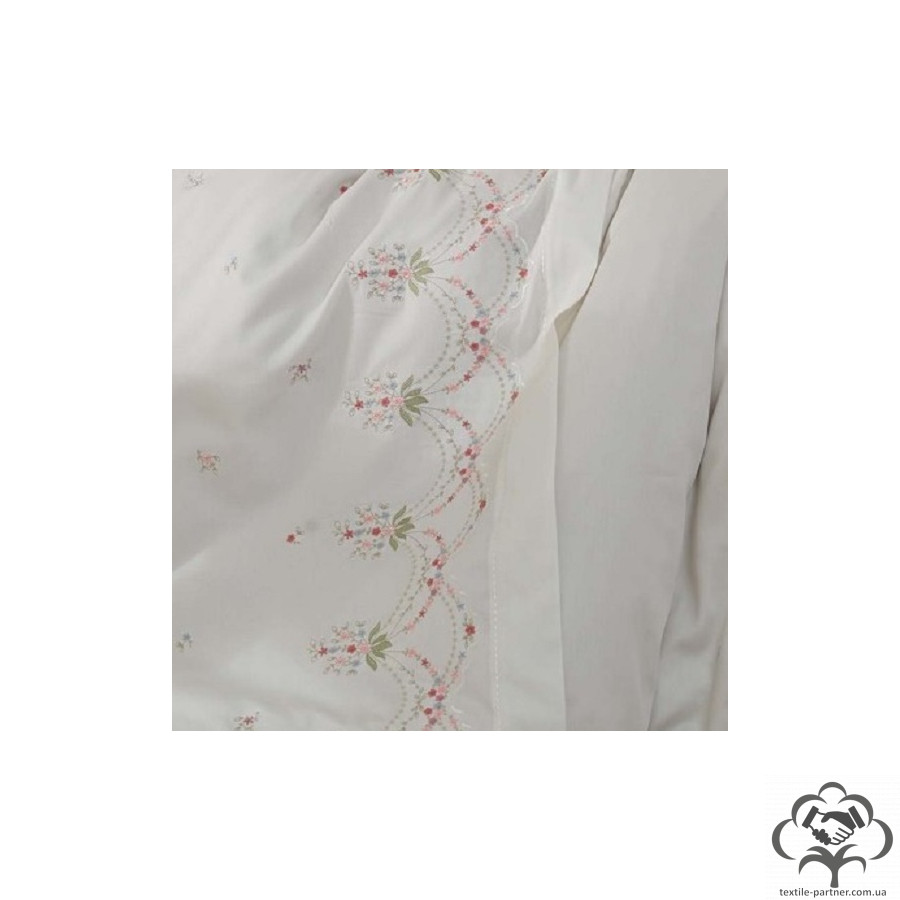 postelnoe-bele-dantela-vita-satin-s-vyshivkoj-lisa-evro