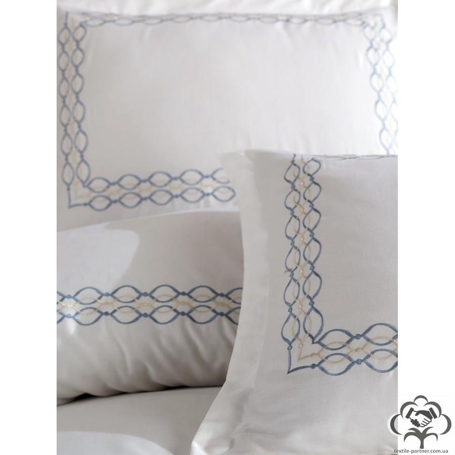 postelnoe-bele-dantela-vita-satin-s-vyshivkoj-misra-evro